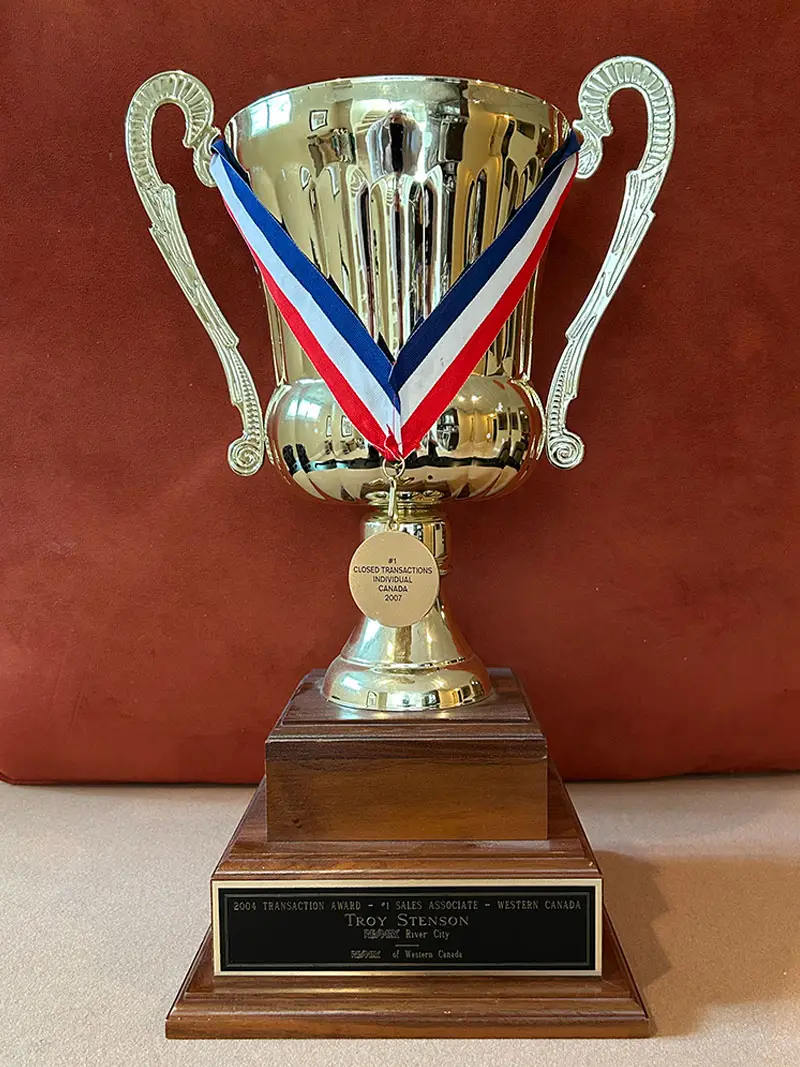 2004-Transaction-Award---Western Canada